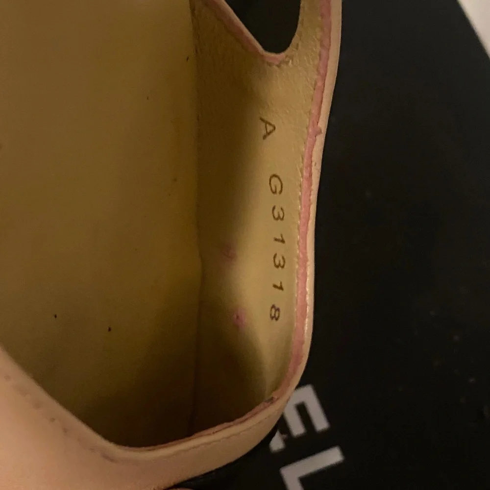 CHANEL Beige and Black Slingback Flats - Picture 7 of 7